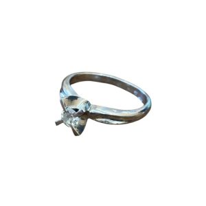 Pt900 (プラチナ900) リング 宝石付き 貴金属