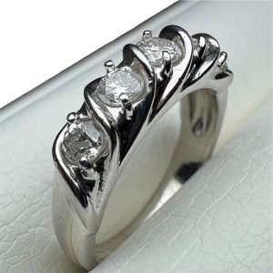 Pt900 プラチナ ダイヤモンド リング 指輪