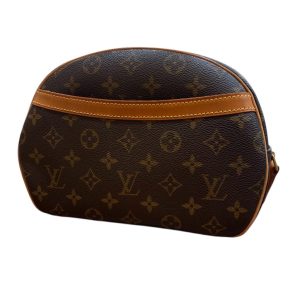 【Louis Vuitton（ルイ・ヴィトン） モノグラム ポーチ】