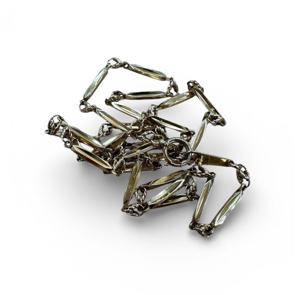 K18（18金・750）ネックレス