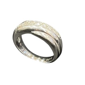 Pt950(プラチナ950)メレダイヤ付リング