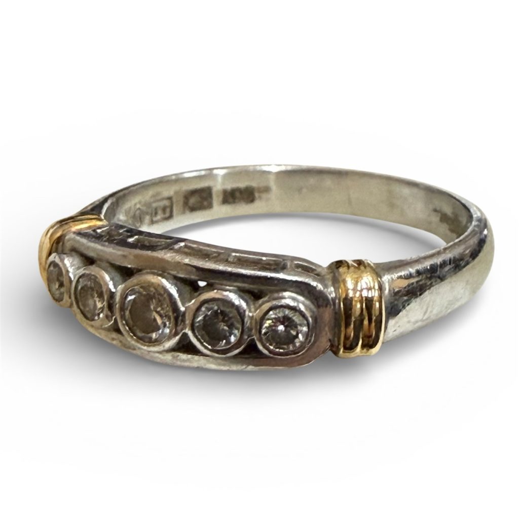 Pt900×K18 ハーフデザイン（Pt900ベース・ダイヤ付き）リング