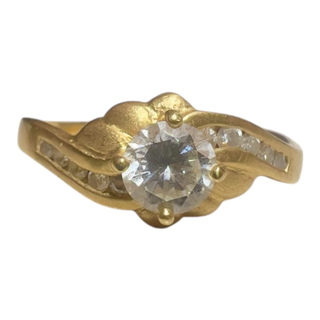 18金（K18）ダイヤモンドリング