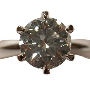 函館市でPt900ダイヤモンドリング0.63ctを買取｜日常使いジュエリーも高評価