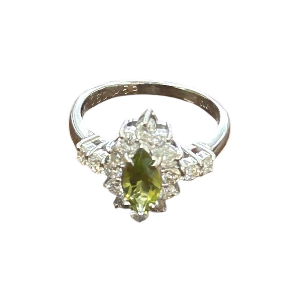 Pt900 ペリドット(1ct)