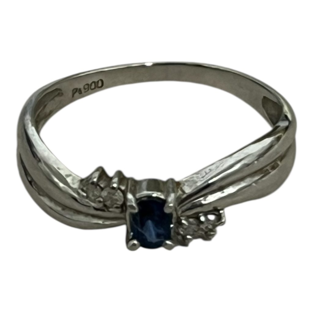 Pt900 プラチナ900 リング 石付き