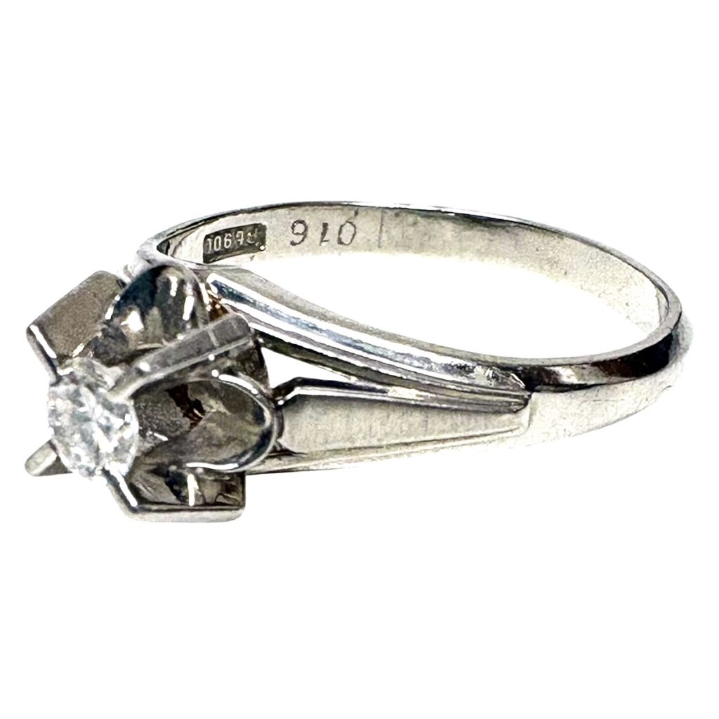 Pt900 ダイヤモンドリング