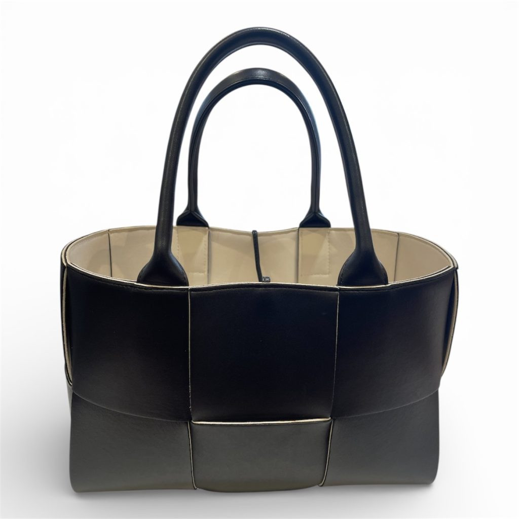 ボッテガ・ヴェネタ アルコ トートバッグ