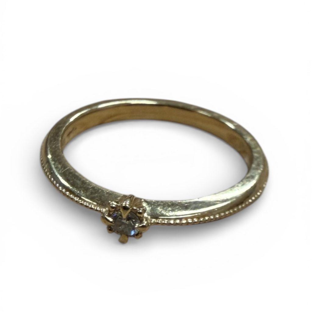 Pt850 プラチナ リング 石あり