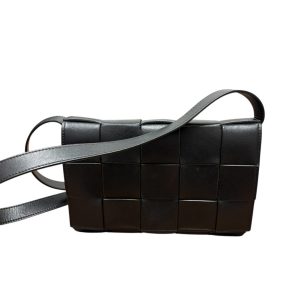 ボッテガヴェネタ　カセット　クロスボディ　バッグ