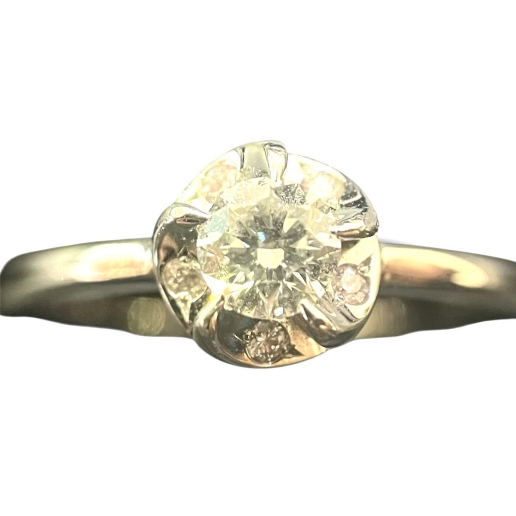 【Pt900 ダイヤモンドリング】