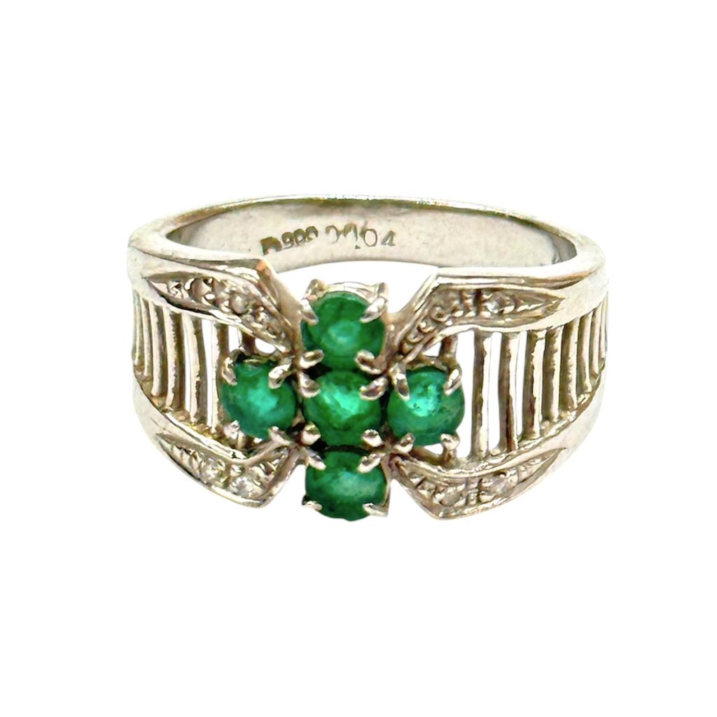 Pt900 エメラルド リング