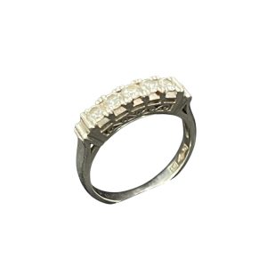 Pt950(プラチナ950)メレダイヤ付きリング