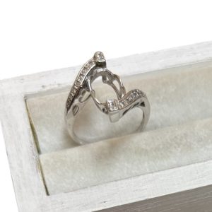 K18WG ホワイトゴールド メレダイヤ リング 中石外れ アクセサリー ジュエリー 貴金属