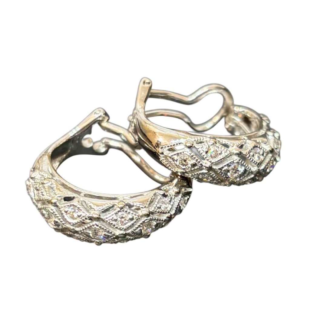 K18WG イヤリング メレダイヤ付き 石あり 18金 ホワイトゴールド アクセサリー