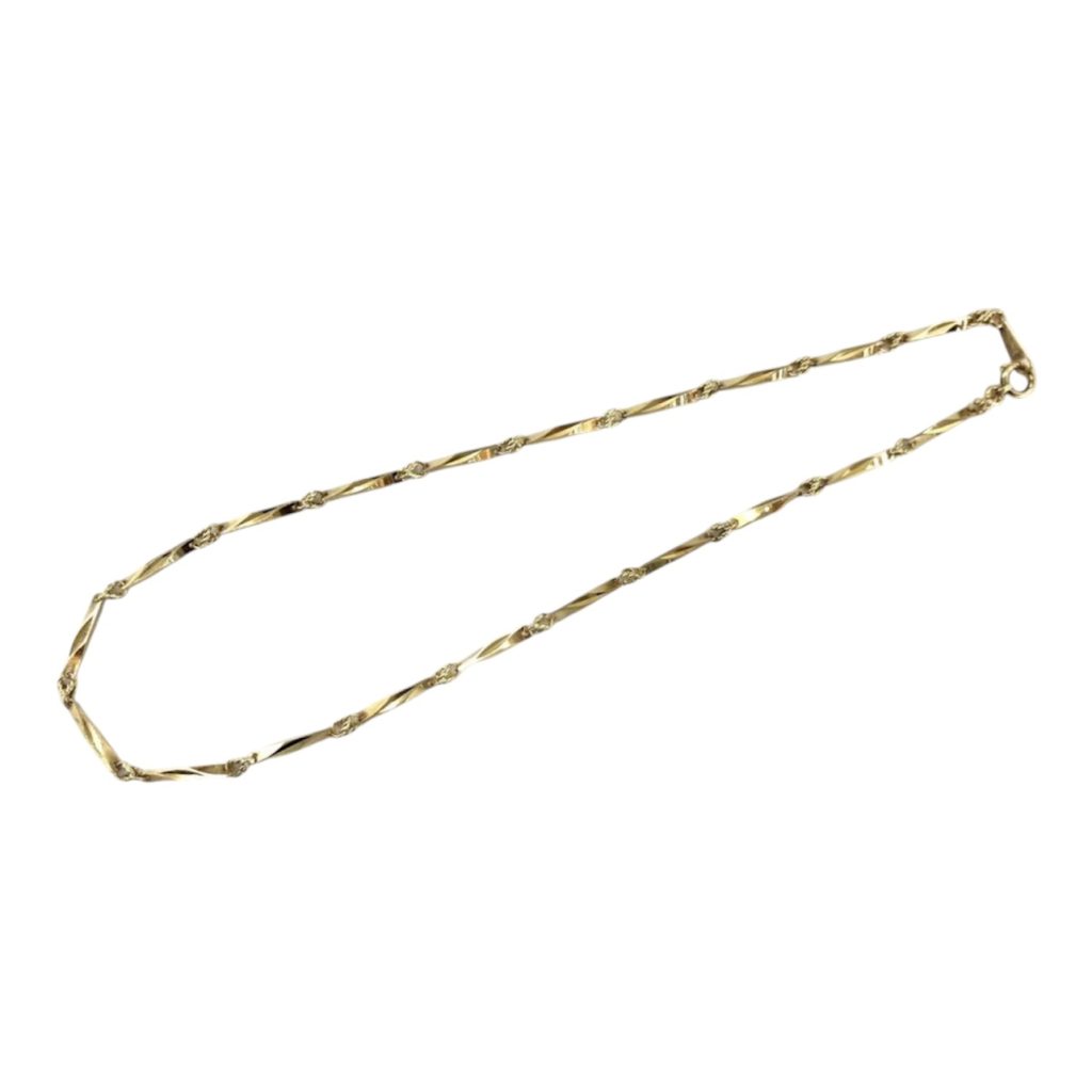 K18（18金）ネックレス