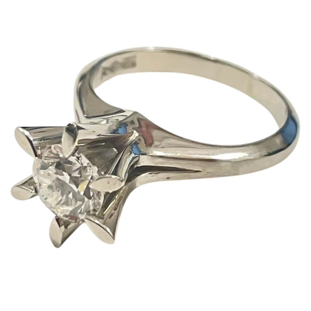 Pt900ダイヤリング