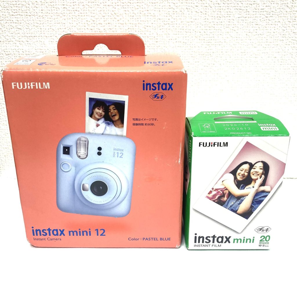 チェキ instax mini 12