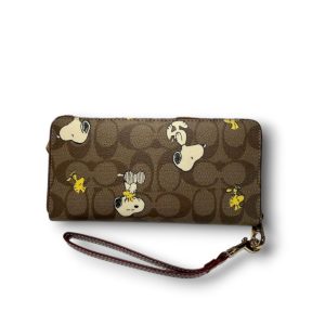 COACH　財布　スヌーピーコラボ
