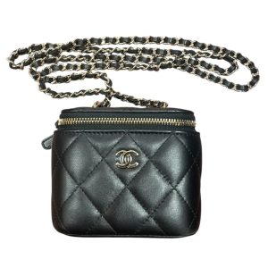 シャネル　ラムスキン　チェーンショルダーバッグ