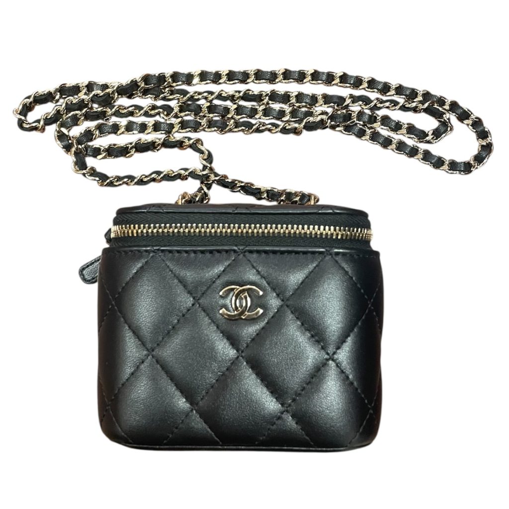 シャネル　ラムスキン　チェーンショルダーバッグ