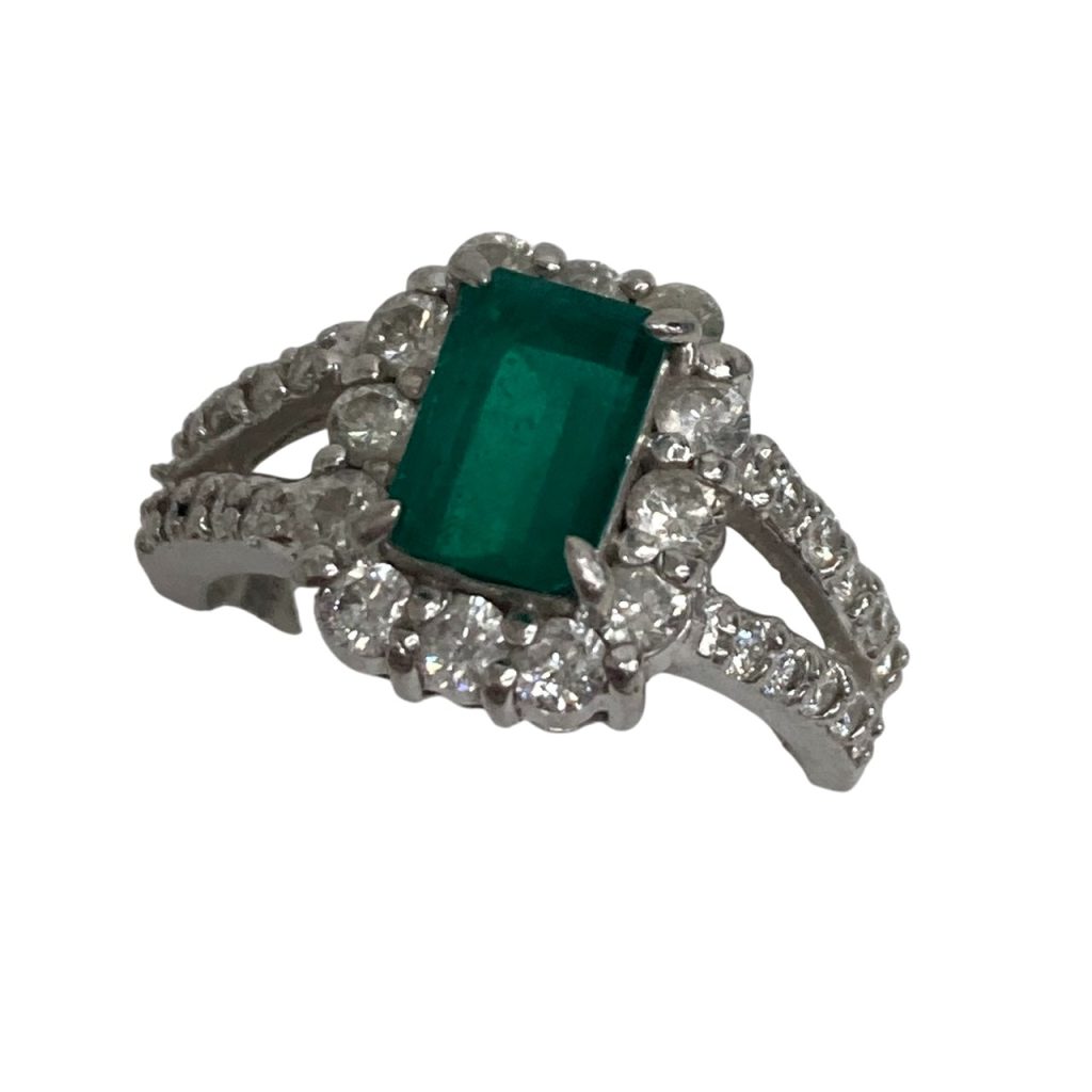 Pt900 リング エメラルド メレダイヤ付き