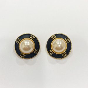 シャネル フェイクパールイヤリング