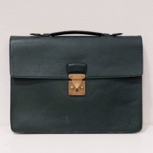 LOUIS VUITTON ルイ・ヴィトン タイガ セルヴィエット バッグ