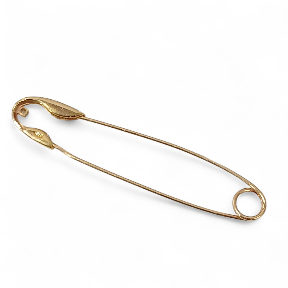 【K18 セーフティピン型ブローチ】