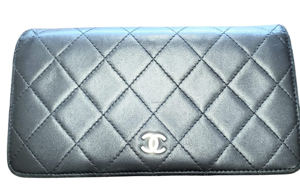 シャネル マトラッセ ラムスキン 長財布