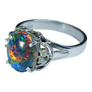 Pt900(プラチナ)オパール付きリング