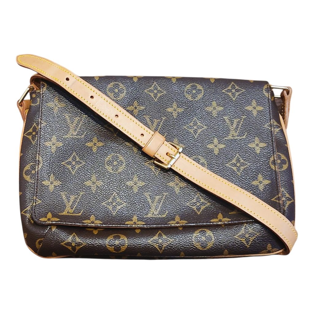 Louis Vuitton ルイ・ヴィトン  モノグラム ミュゼット・タンゴ ショート