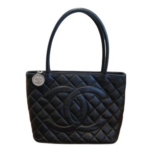 CHANEL（シャネル）キャビアスキンブラックトートバッグ