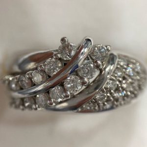 ダイヤ付きプラチナリング