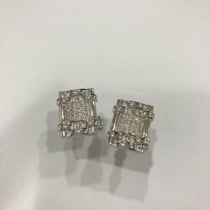 ダイヤ付きカフス