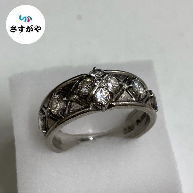 Pt900 ダイヤモンド デザインリング