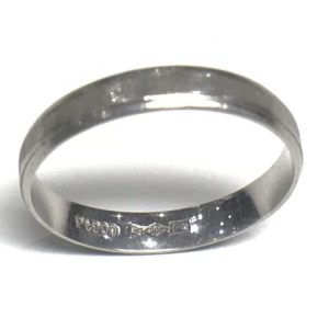 金プラチナの高価買取店| プラチナ900の指輪 | 狭山市鵜ノ木