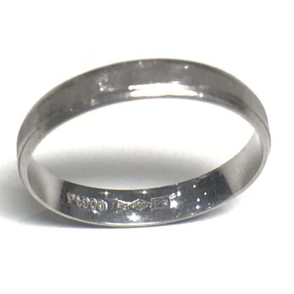 金プラチナの高価買取店| プラチナ900の指輪 | 狭山市鵜ノ木