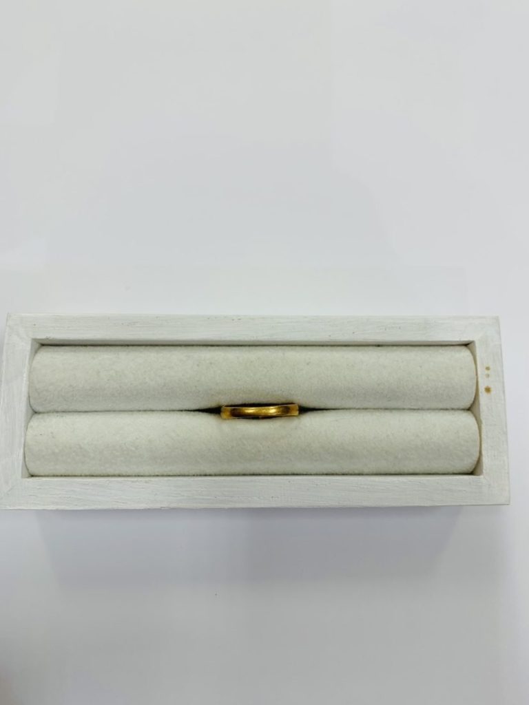 K18　18金　リング