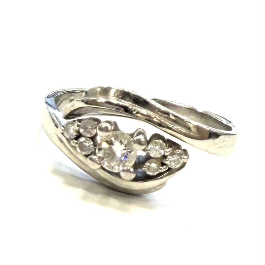 PT900 ダイヤモンド リング