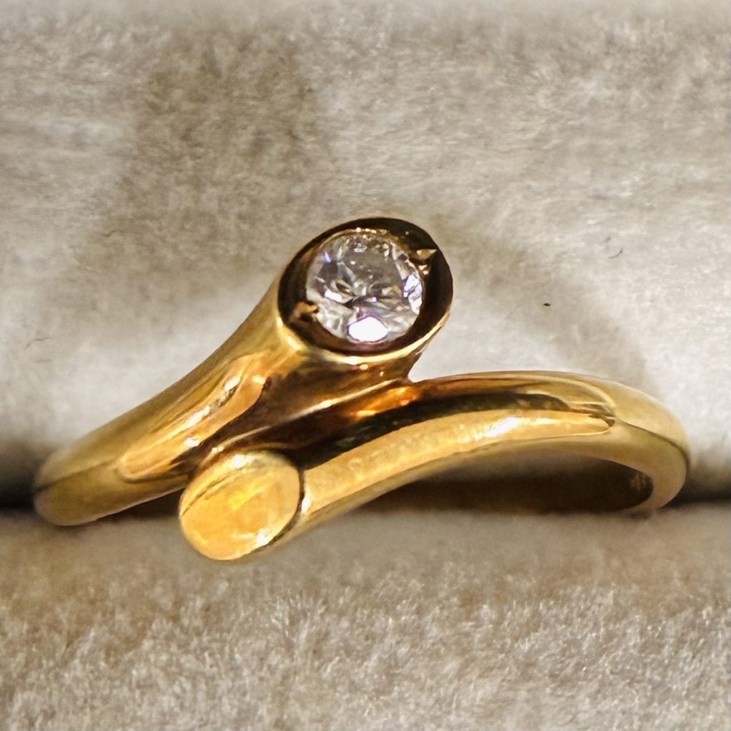 K18　ダイヤモンドリング