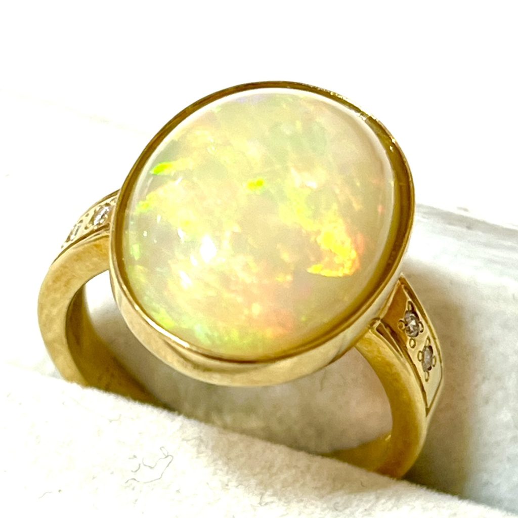 K18 18金 オパール ダイヤモンド付き リング 指輪 アクセサリー