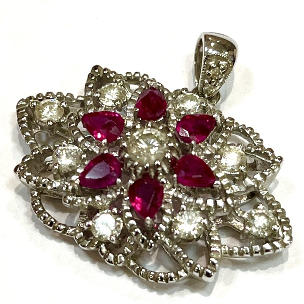 K18WG 18金ホワイトゴールド ルビー ダイヤモンド ペンダントトップ