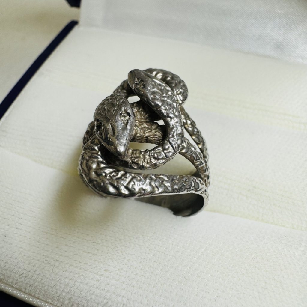 Pt900 スネークリング プラチナ900