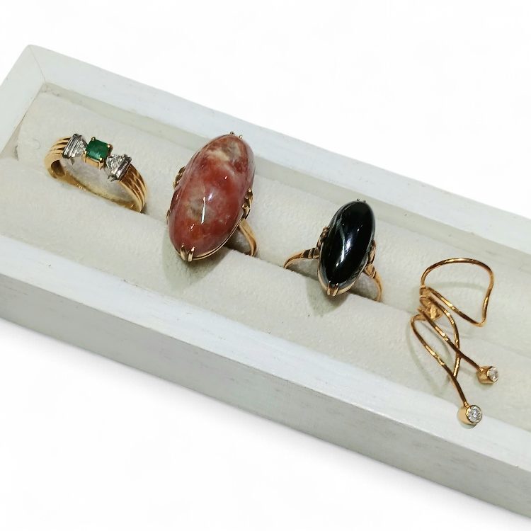 【K18アクセサリー】18金・750・貴金属・エメラルド・オニキス・ジュエリー・リング・指輪