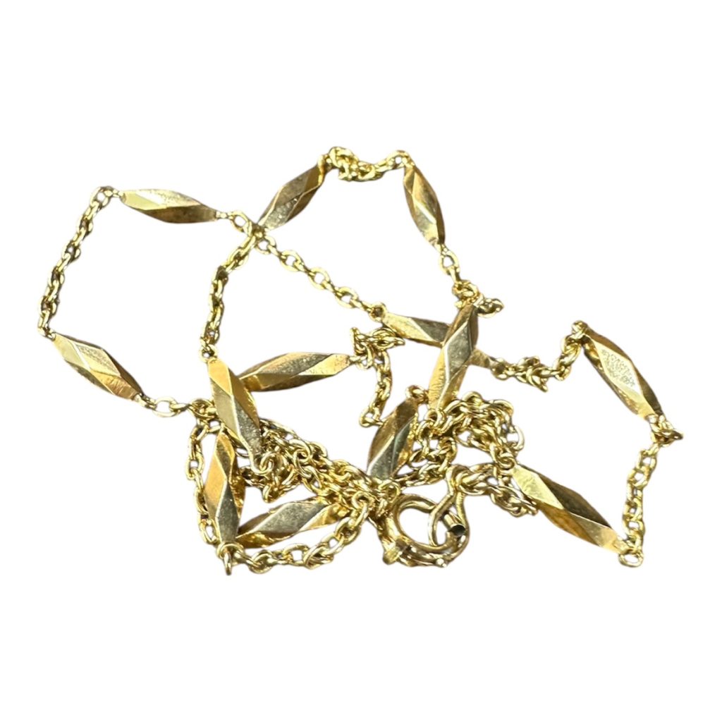 K18（18金）ネックレス