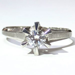 Pt900 プラチナ リング 指輪 ダイヤモンド