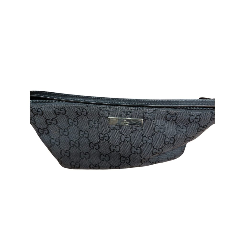 【イオン伊達店】GUCCI(グッチ)　ポーチ