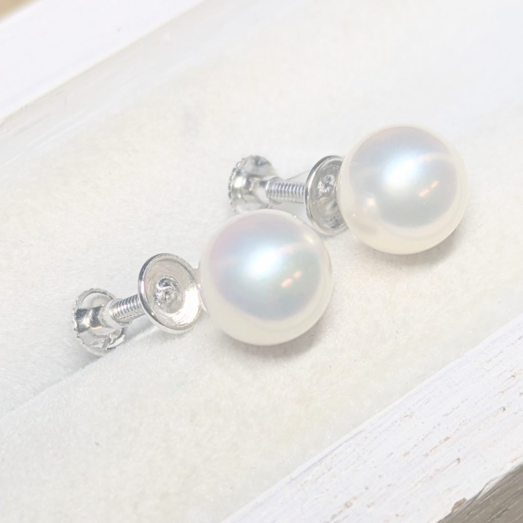 ホワイトゴールド　イヤリング　パール