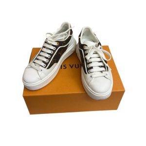 ルイヴィトン モノグラム スニーカー